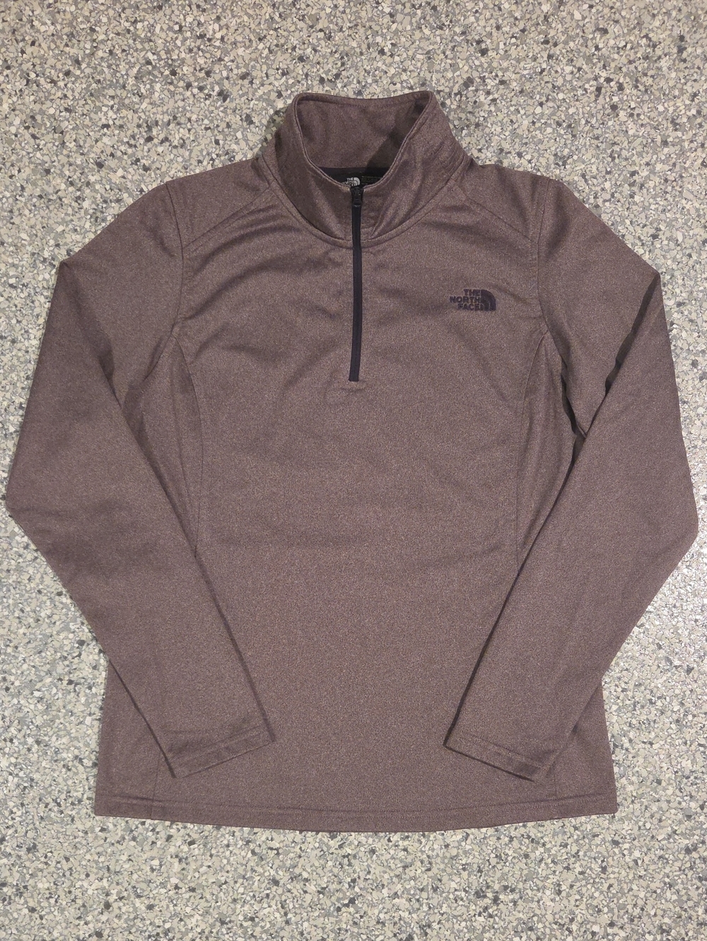 The North Face Quarterzip Size Medium